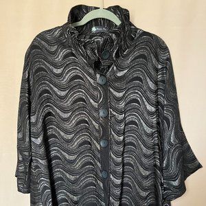 Gorgeous DAMEE, Inc jacket in black and metallic silver